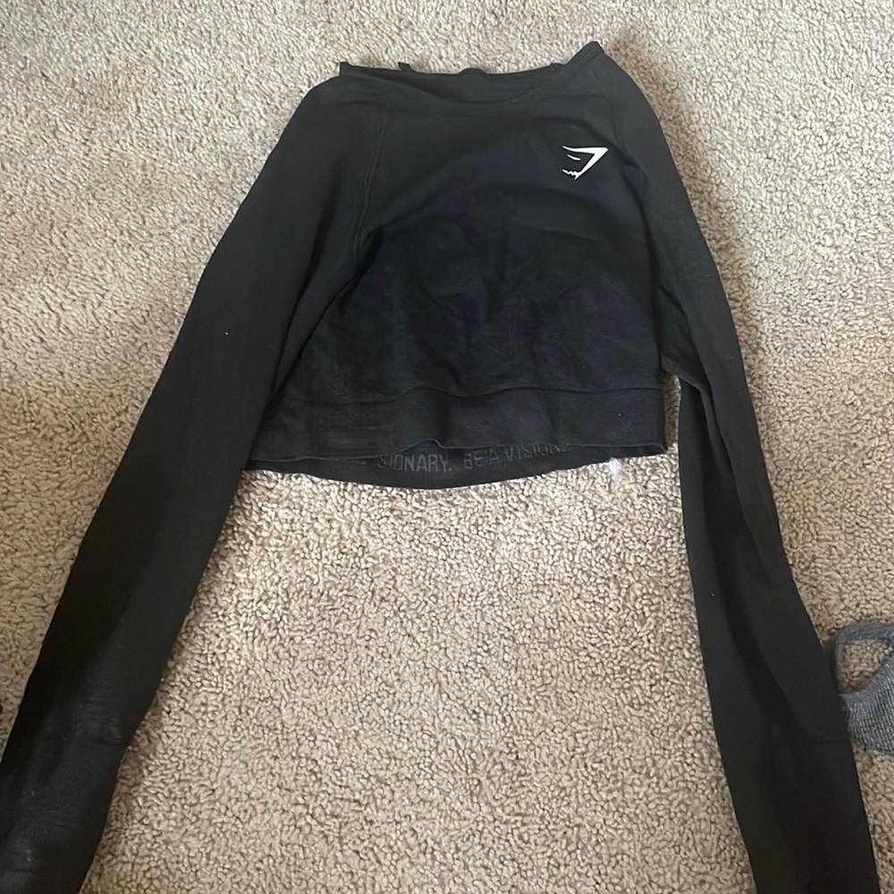 GYM SHARK CROPPED LONG SLEEVE